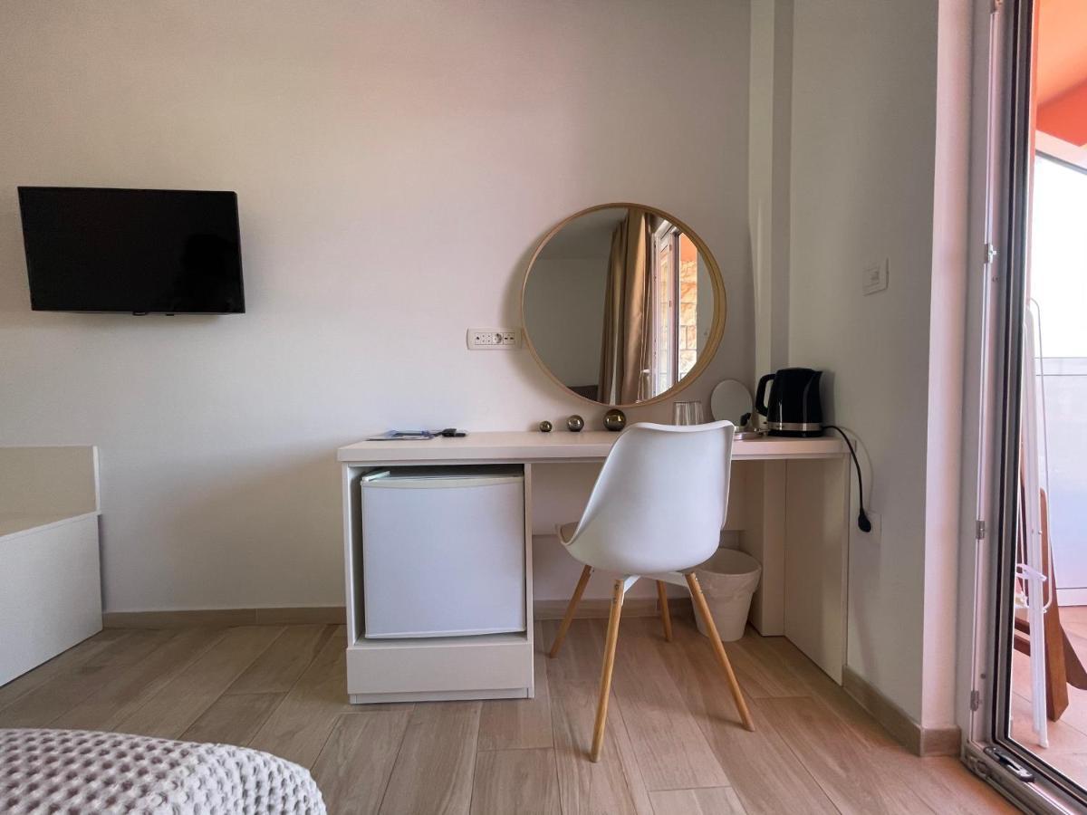 St. Nicholas Rooms Хвар Екстериор снимка