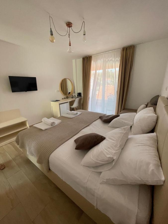 St. Nicholas Rooms Хвар Екстериор снимка