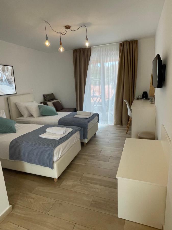 St. Nicholas Rooms Хвар Екстериор снимка