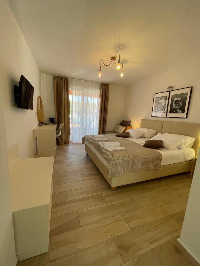 St. Nicholas Rooms Хвар Екстериор снимка